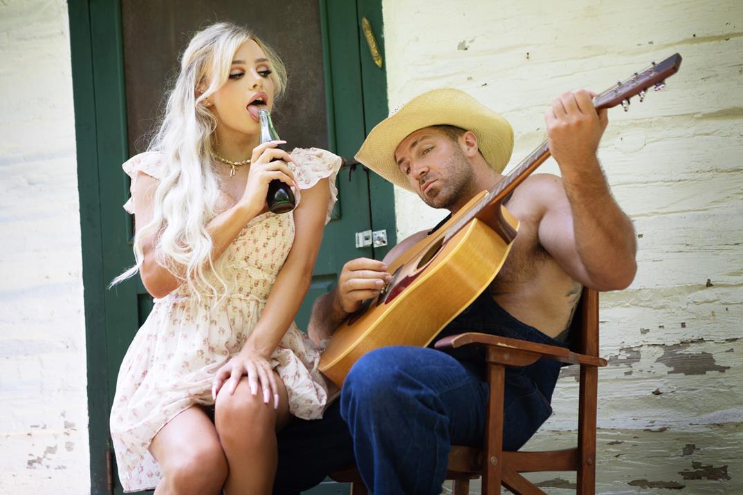 Click image for larger version

Name:	TransAngels-Aint-Nobody-Hornier-Than-A-Hillbilly-Angellica-Good-Chuck-Conrad-5.jpg
Views:	67
Size:	95.5 KB
ID:	16598